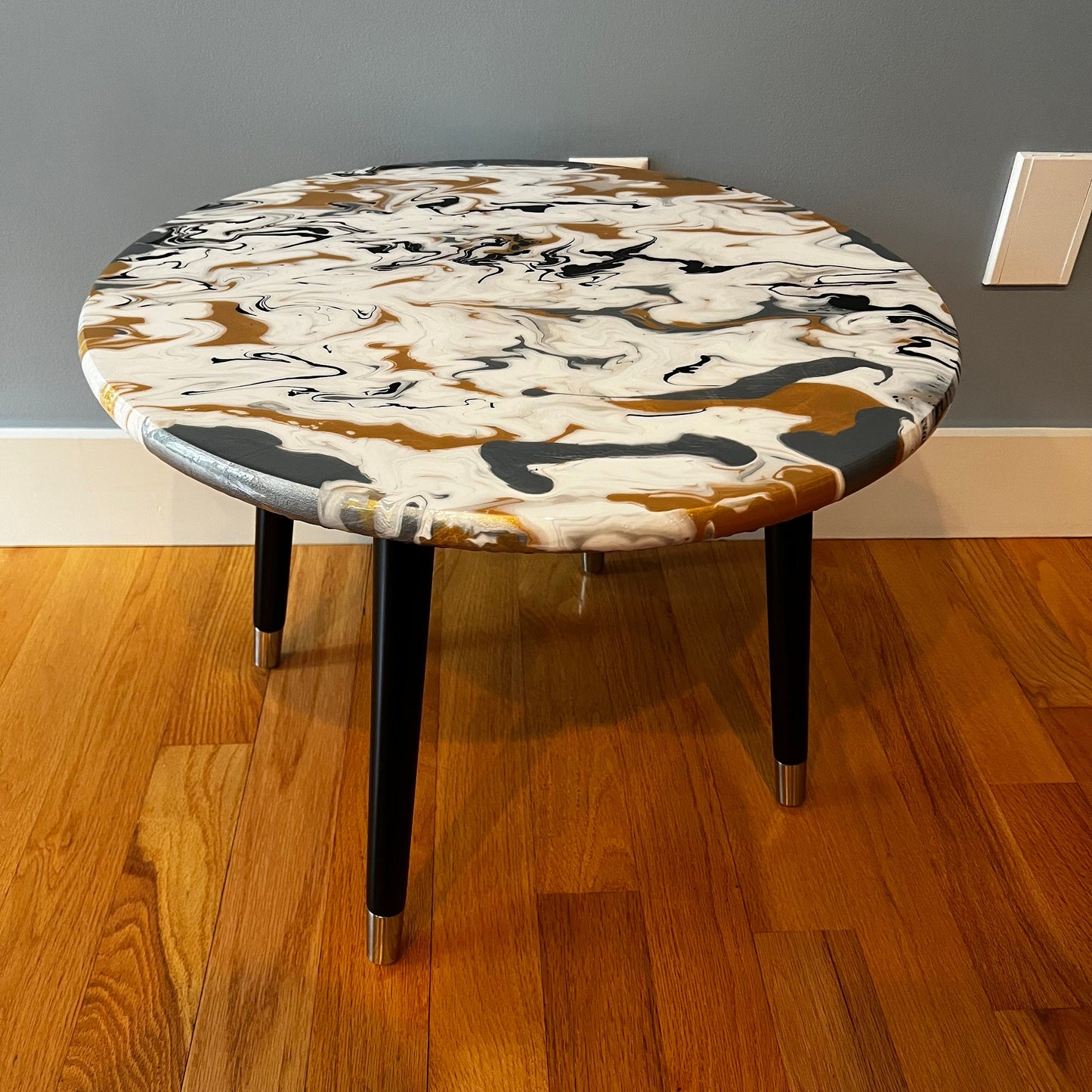 Modern Swirl Fluid Acrylic Paint/Epoxy Resin Coffee/End Table